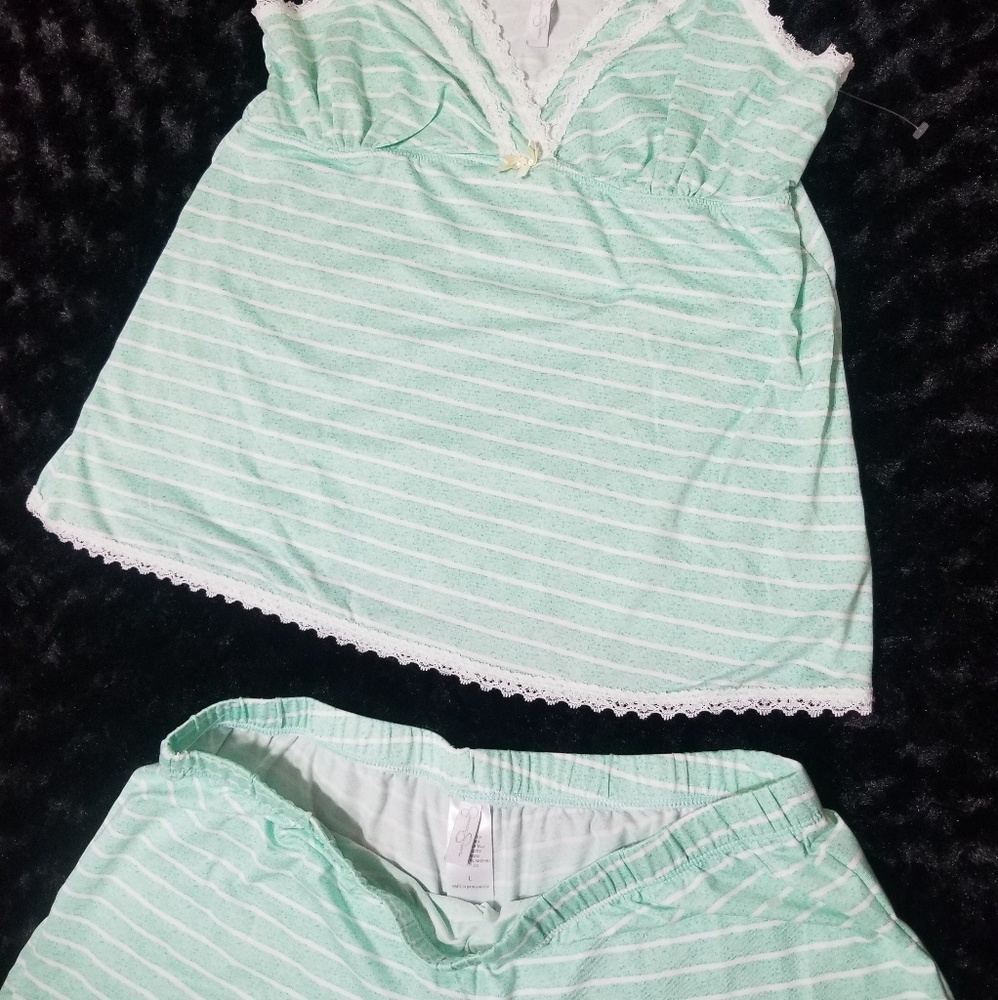 Jessica Simpson Sleepwear - Picture 2 of 5